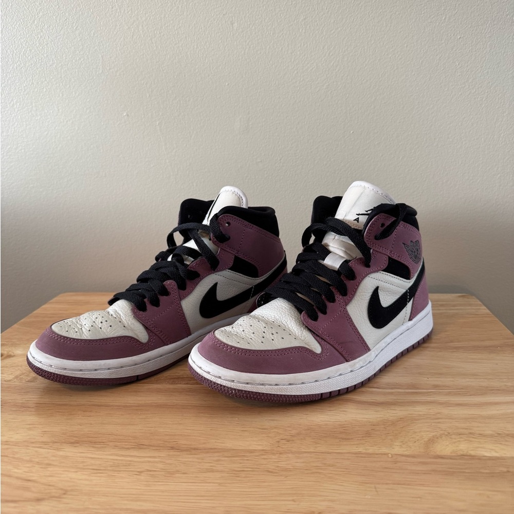 Air Jordan Retro 1–Women's Mulberry Sneakers—size 5.5